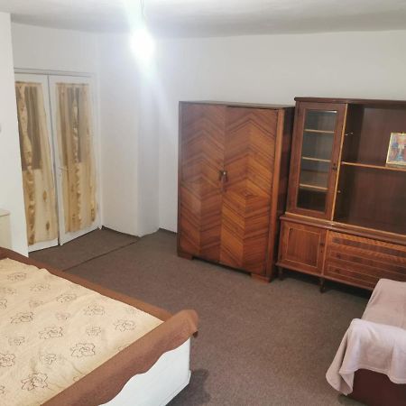 Appartamento Garsoniera Craiova Esterno foto